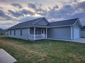 4644 E Morris First St in Batesville, IN - Building Photo