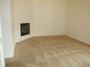 891 NE Hidden Valley Dr in Bend, OR - Building Photo - Building Photo