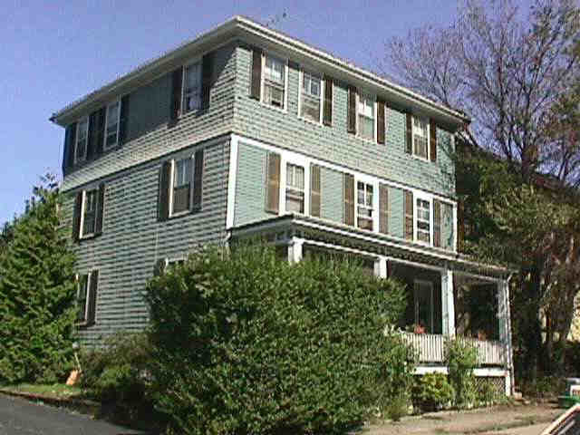 NEWPORT - 3 FAMILY HOME in Newport, RI - Building Photo