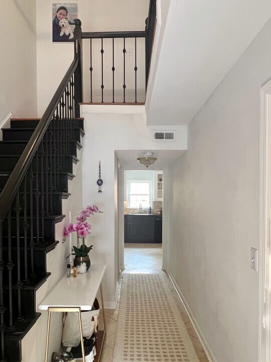 6520 Roswell Rd in Atlanta, GA - Building Photo