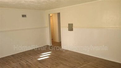 6037 Poketa Rd in Verona, PA - Building Photo - Building Photo