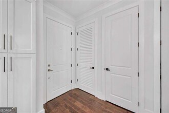 6890 Peachtree Dunwo Rd, Unit 104 in Sandy Springs, GA - Building Photo - Building Photo