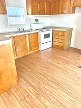 300 Murls Lake Rd in Weatherford, TX - Building Photo - Building Photo