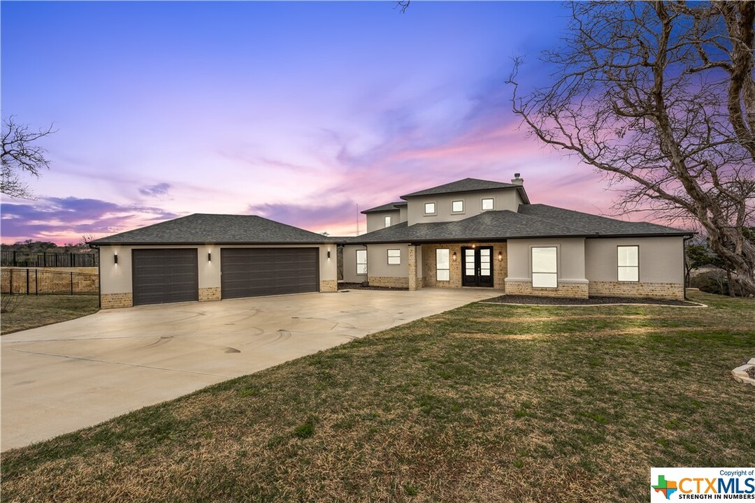 10119 Waterview Cv in Moody, TX - Building Photo