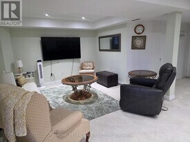 1160 Windgrove Square in Pickering, ON - Building Photo