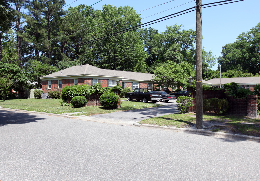 Highland Terrace in Laurinburg, NC - Building Photo