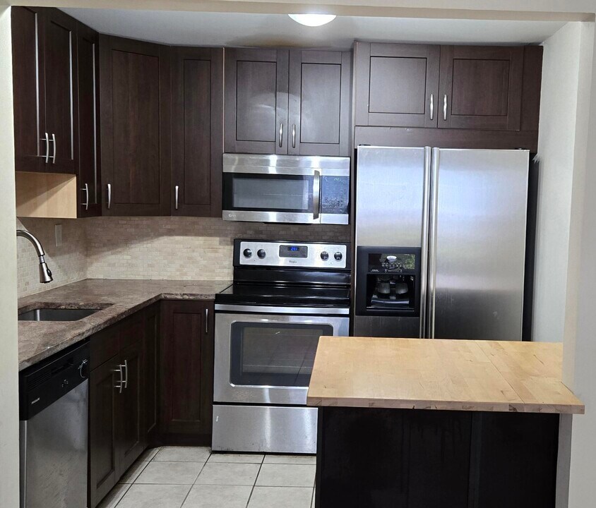 160 Burgandy Way in Delray Beach, FL - Building Photo
