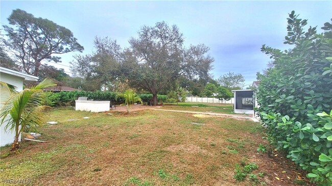 751 Pine Cone Ln in Naples, FL - Building Photo - Building Photo