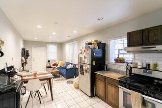 2844 N Whipple St-Unit -CH 1 in Chicago, IL - Building Photo - Building Photo