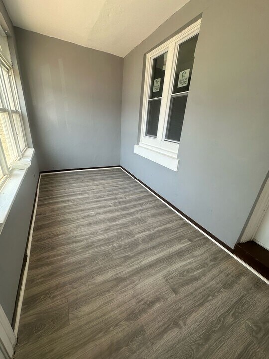 2131 S 61st St in Philadelphia, PA - Building Photo