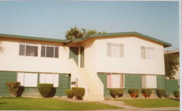 2516 S Rosewood Ave in Santa Ana, CA - Building Photo - Building Photo