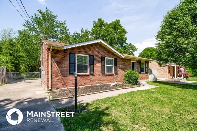 6705 Yuma Way in Louisville, KY - Building Photo - Building Photo