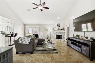 115 Savanna Dr in Luling, LA - Building Photo - Building Photo