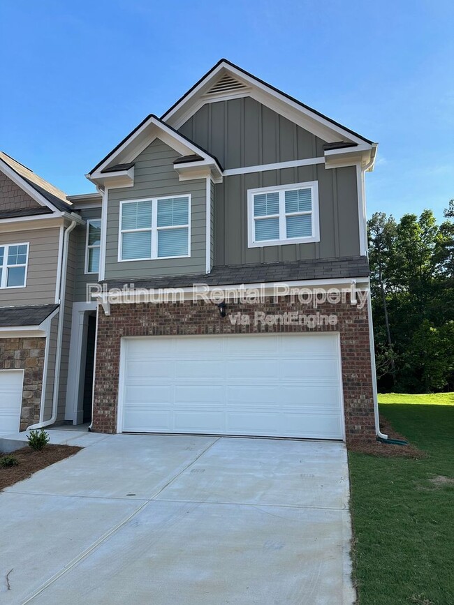 property at 488 Stoneybrook Dr