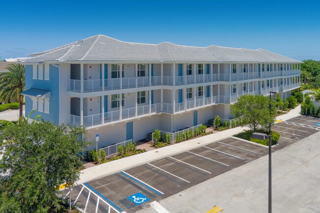 Centre at Abacoa in Jupiter, FL - Building Photo - Building Photo