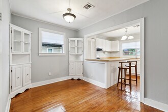 209 Vine St in Metairie, LA - Foto de edificio - Building Photo