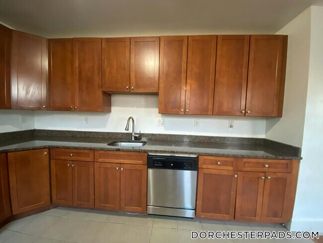 26 Schuyler St in Boston, MA - Building Photo - Building Photo