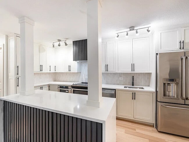 1339 N Dearborn St, Unit 2B in Chicago, IL - Foto de edificio - Building Photo