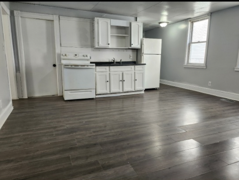 4 Shawmut St in Worcester, MA - Building Photo