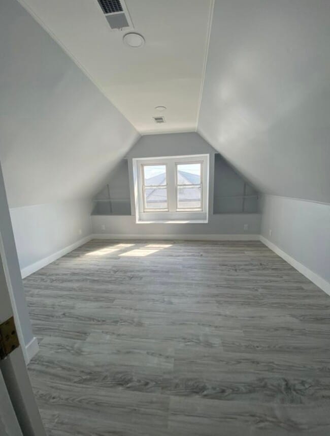 property at 23 Obrien Ct