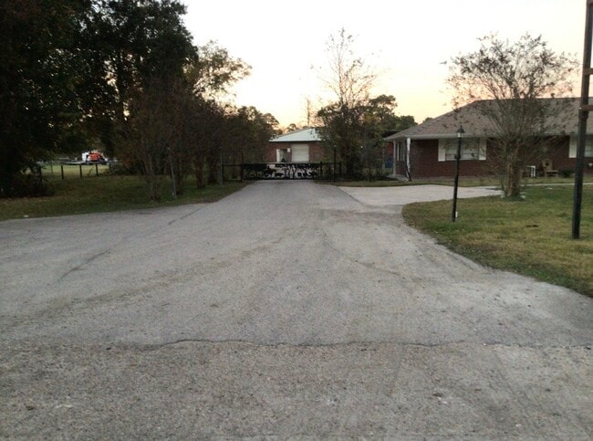 15447 Avenue C in Channelview, TX - Building Photo - Building Photo