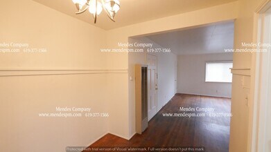 3823 Voltaire St in San Diego, CA - Building Photo - Building Photo