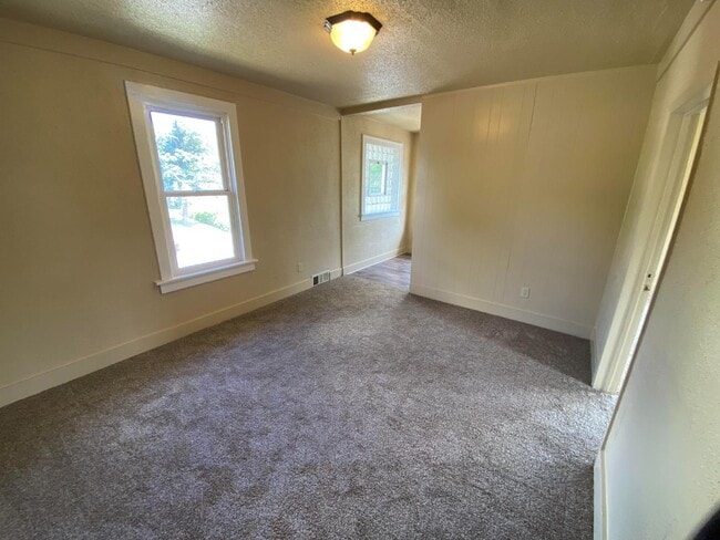 property at 1328 E 3rd St