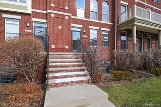 3255 Camden Dr in Troy, MI - Building Photo - Building Photo