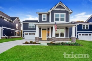 303 Thomas Point Dr in Fortville, IN - Building Photo