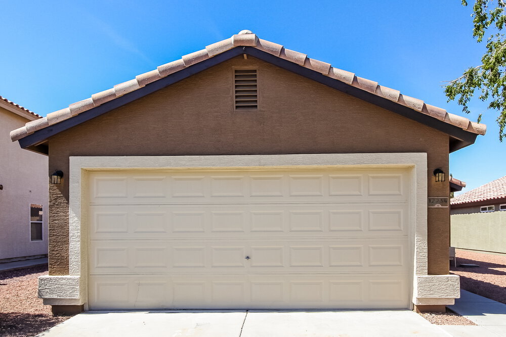 12234 W Corrine Dr in El Mirage, AZ - Building Photo