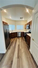 8970 Tom Noon Ave in Las Vegas, NV - Building Photo - Building Photo