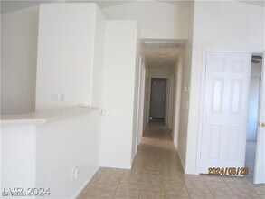 7031 Salt Marsh Ct in Las Vegas, NV - Building Photo - Building Photo