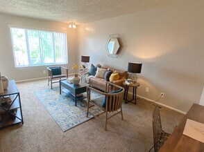 Madison Grove Apartments in Ogden, UT - Building Photo - Building Photo