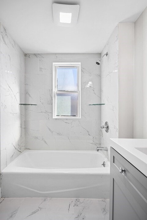 170 Calumet St, Unit 1 in Boston, MA - Foto de edificio
