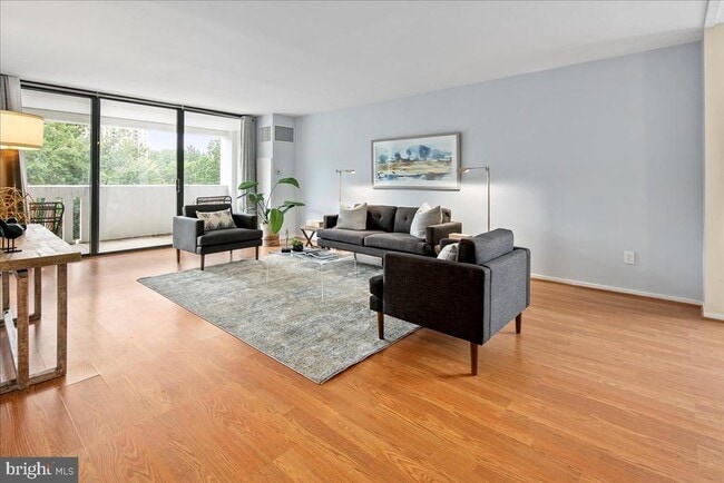 6101 Edsall Rd in Alexandria, VA - Building Photo - Building Photo