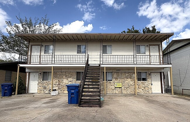 602 Sunset Ln, Unit A
