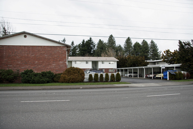 Weidler East in Portland, OR - Building Photo - Building Photo