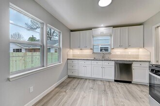 4014 Tilson Ln-Unit -B in Houston, TX - Building Photo - Building Photo