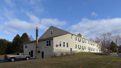 Canonchet Cliffs II in Hope Valley, RI - Building Photo - Building Photo