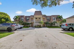 1580 Montauk Dr in Wellington, FL - Building Photo
