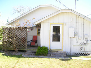 514 S Rife St in Aransas Pass, TX - Building Photo - Building Photo