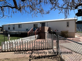 32 Rd 5474 in Farmington, NM - Building Photo
