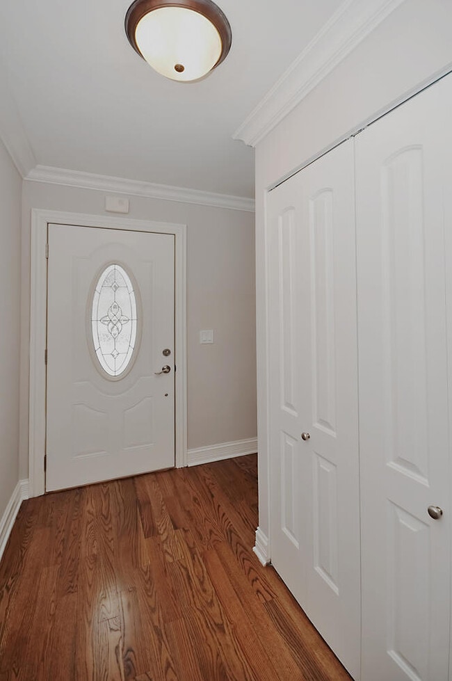 117 Wilshire Dr in Wheeling, IL - Building Photo - Building Photo