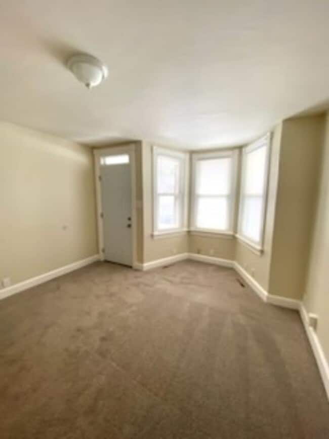 property at 912 Salem Ave