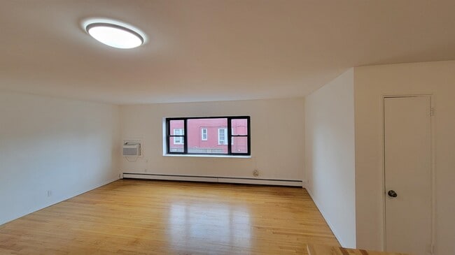 property at 204 Woodcliff Ave