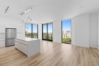 101 Diplomat Pkwy, Unit 901 in Hallandale Beach, FL - Building Photo - Building Photo