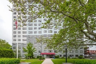 1410 Columbia in South Boston, MA - Foto de edificio - Building Photo