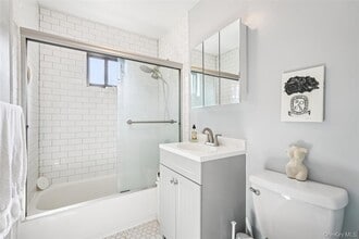 5 Brevoort Dr in Pomona, NY - Building Photo - Building Photo