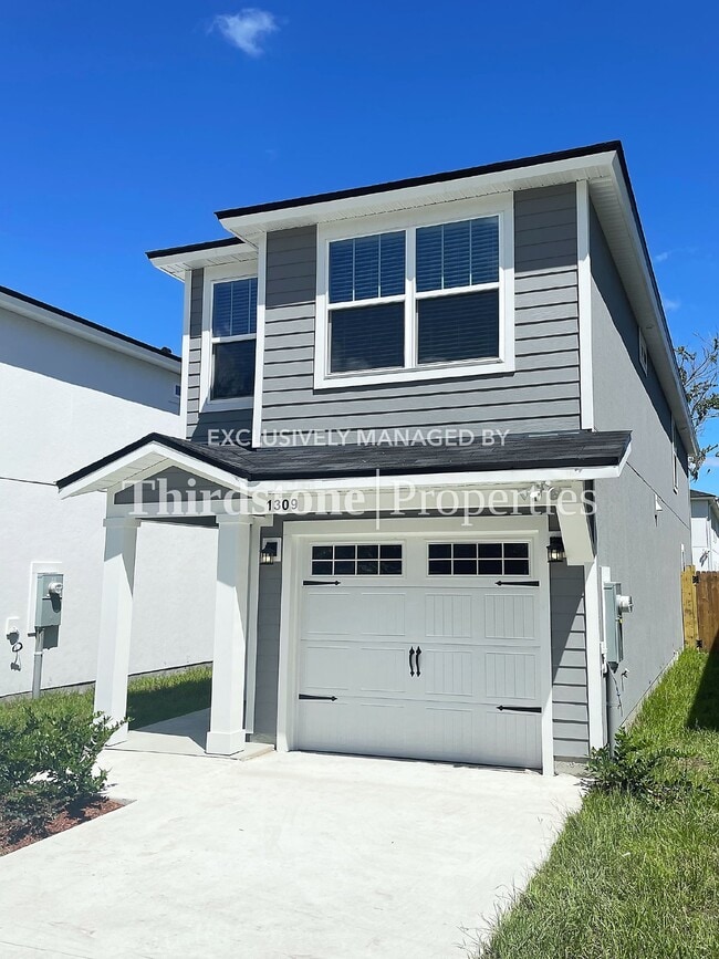 property at 1309 Pangola Dr