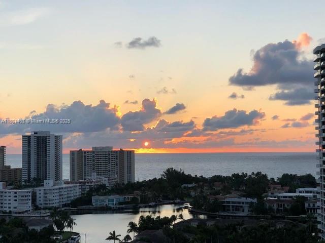 3640 Yacht Club Dr in Aventura, FL - Building Photo